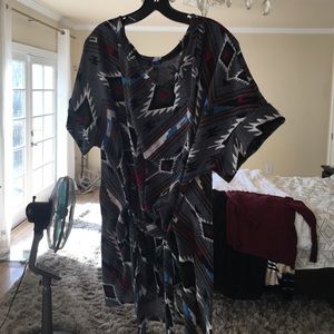 Plus Size Tribal Print Tie Waist Tunic - 2X